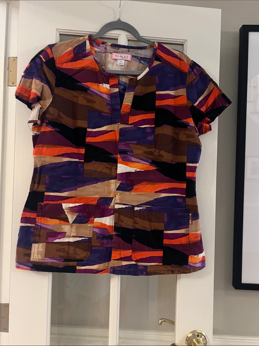Koi Colorful Abstract Print Scrub Top - Multi